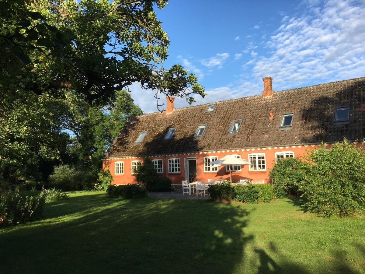 Mellem-Rummet Guesthouse & Glamping Tanderup Exteriör bild