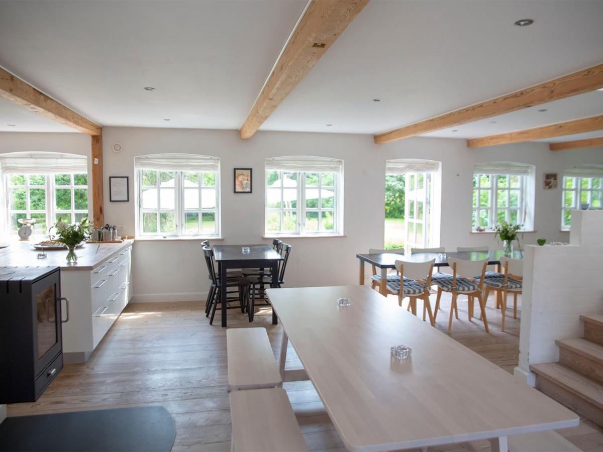 Mellem-Rummet Guesthouse & Glamping Tanderup Exteriör bild