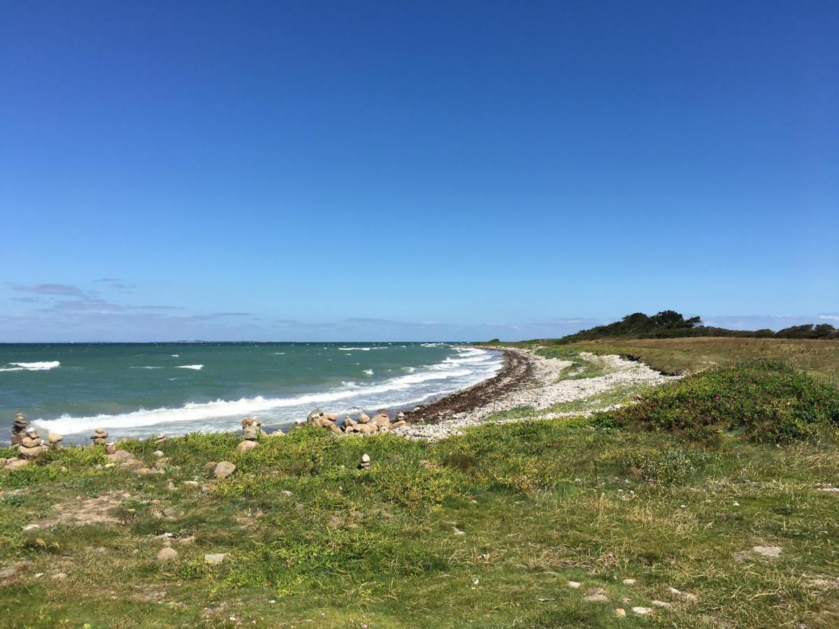 Mellem-Rummet Guesthouse & Glamping Tanderup Exteriör bild