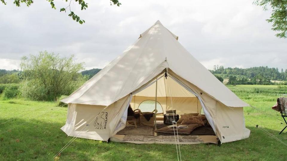 Mellem-Rummet Guesthouse & Glamping Tanderup Exteriör bild