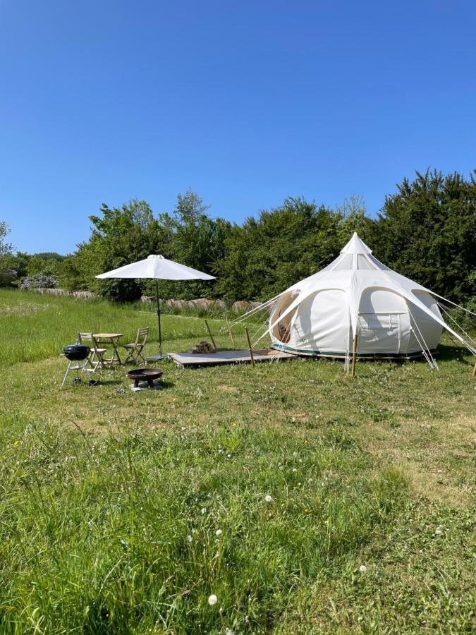 Mellem-Rummet Guesthouse & Glamping Tanderup Exteriör bild